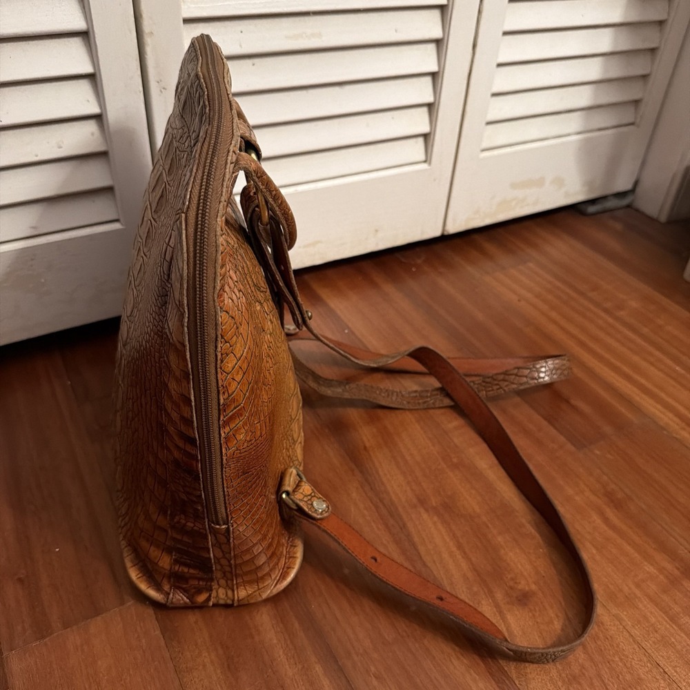 Brahmin Leather Croc Embossed Backpack Clutch Medium Brown Gold Feet - Picture 15 of 16